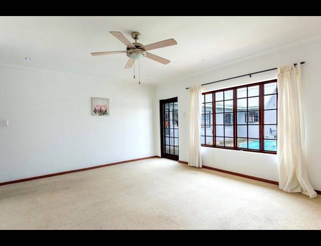 1 BEDROOM APARTMENT FOR SALE IN HILTON CENTRAL